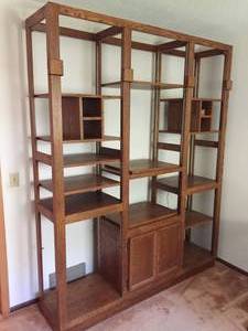 lot 162 image: Oak Entertainment Center