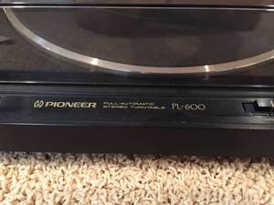 lot 175 image: Pioneer Turntable