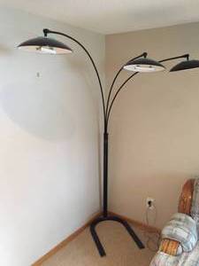 lot 186 image: Halogen Metal Floor Lamp