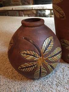 lot 205 image: Two Dry Floral Vases