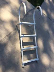 lot 246 image: Pool Ladder