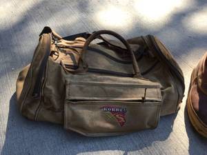 lot 253 image: Size 12 Mrns Boots And A Korbel Duffel Bag