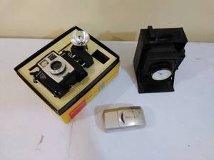 Cameras & Camera-Themed Dcor