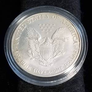 1995 AMERICAN SILVER EAGLE 1 TROY OZ. .999 FINE SILVER IN AIRTITE