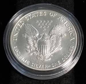 1992 AMERICAN SILVER EAGLE 1 TROY OZ. .999 FINE SILVER IN AIRTITE