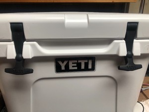 lot 97 image: Yeti Cooler