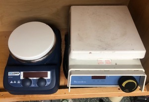 lot 96 image: Scilogex and Mirak Thermolync Heaters