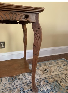 lot 6 image: Decorative Petite Side Table