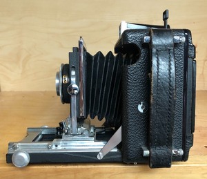 lot 126 image: Art Deco Vintage Busch Pressman Rapax N-527299 Camera