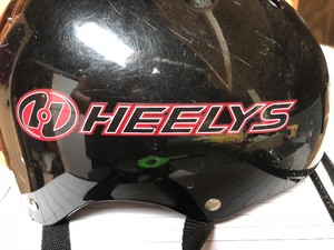 lot 216 image: Heelys Helmet and Scott Goggles