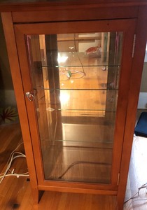 lot 284 image: Small Glass Front Cabinet