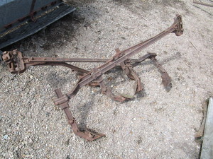 Chisel Plow Arms & Packer