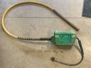 lot 22 image: Wacker M1000 Concrete Vibrator (works great)