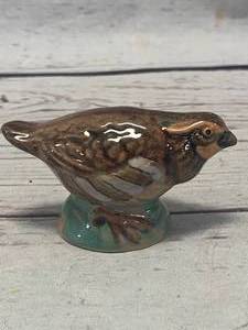 lot 26 image: Rosemeade Quail Shaker (no chips)