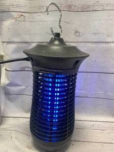 lot 36 image: Gardenline Bug Zapper 12 Tall