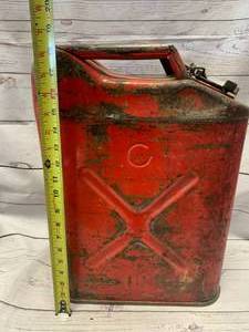 lot 47 image: US Metal Jerry Gas Can