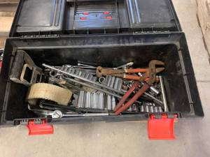 lot 60 image: Toolbox Full of Craftsman & Other Tools