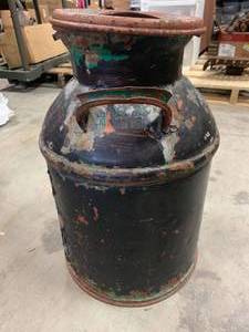 lot 98 image: Vintage Creamer Cream Can (approx 20 Tall)