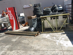lot 5 image: Pallet Racking