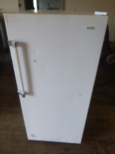 lot 3 image: Kenmore Upright Freezer