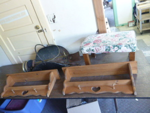lot 57 image: Home Items