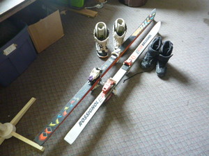 lot 74 image: 2 Sets of Snow Skis and Boots