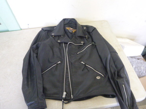 lot 76 image: Womens Harley Davidson Leather Jacket