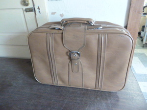 lot 82 image: Suitcase