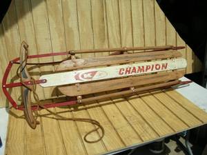 lot 19 image: Vintage Champion Sled