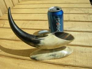 lot 27 image: Vintage Horn Cigar Holder - Ash Tray