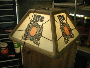 lot 83 image: Vintage Lite Beer Hanging Light