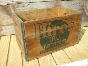 lot 133 image: Vintage Hires Rootbeer Crate