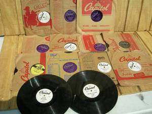 lot 144 image: Vintage Group 78rpm Records