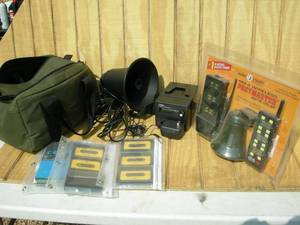 lot 152 image: Cabelas, Johnny Stewart Electronic Game Calling Devices