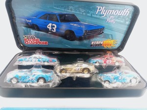 Racing Champs 5 sealed Plymouth by Petty 43 cars with Certificate
