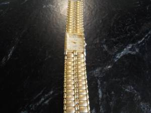 Elgin Diamond Quartz Watch...