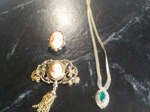 Vintage Jewelry...