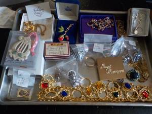 Tray of Vintage Jewelry...