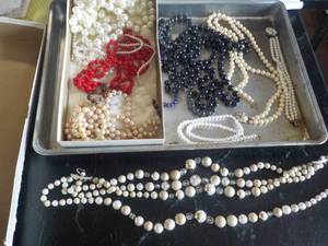 Large Lot of Pearl Jewelry...