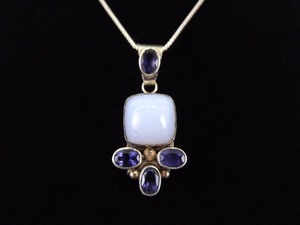 .925 Sterling Silver&nbspNavajo&nbspMoonstone Cabochon and Faceted Amethyst Signed Pendant Necklace