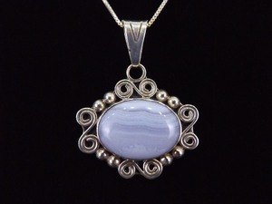.925 Sterling Silver Navajo Blue Lace Agate Cabochon Pendant Necklace
