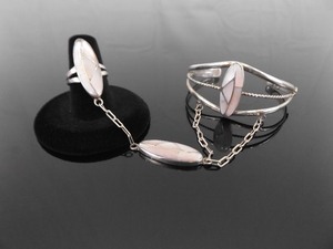 .925 Sterling Silver Inlayed Pink Mother of Pearl Slave Bracelet and Ring Set