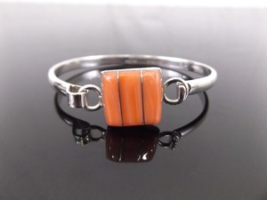 .925 Sterling Silver Salmon Coral Cabochon Hook Latch Bangle Bracelet