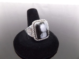 .925 Sterling Silver Navajo Snowflake Obsidian Cabochon Ring Size 12.5