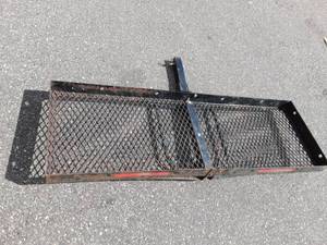 lot 68 image: 2 Receiver Hitch Rack