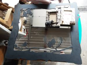 lot 85 image: Framed Mirror & Picture Frames