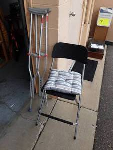 lot 86 image: Crutches & Bar Height Folding Chair