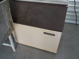 lot 7 image: Scotsman ice machine...