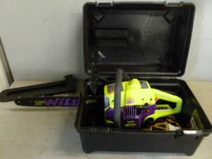 lot 12 image: Chainsaw