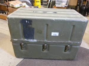 lot 13 image: Military Medical Trunk